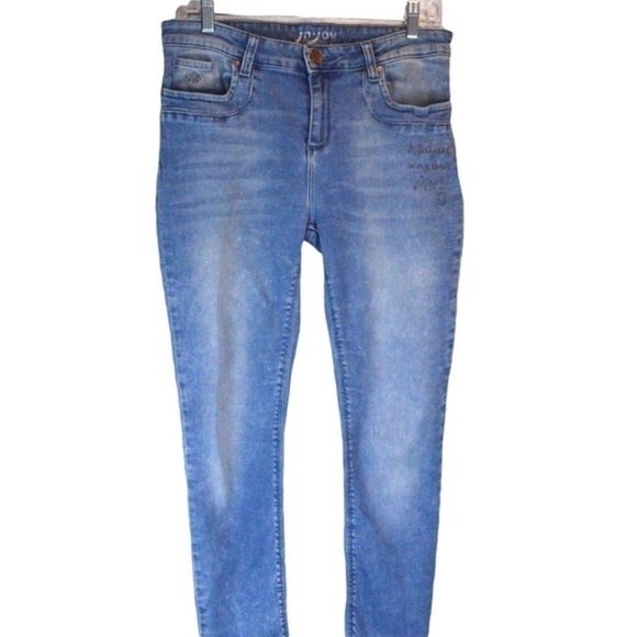 J& Joy Light Wash Skinny Jeans, Size 31/32 - Picture 2 of 16